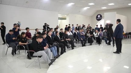 Мәжіліс депутаттары өнеркәсіп нысандарын аралады