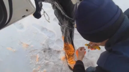 Екібастұзда полицей мұз ойылып, суға кеткен балықшыларды құтқарды