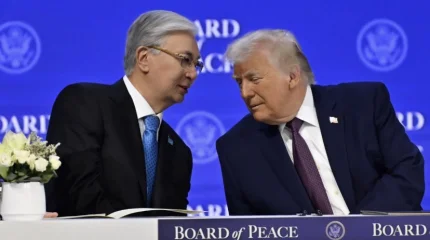 Токаев подписал Устав Совета мира в Давосе