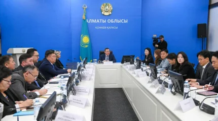 Казахстан обсуждает легальное трудоустройство граждан в Корею через систему EPS