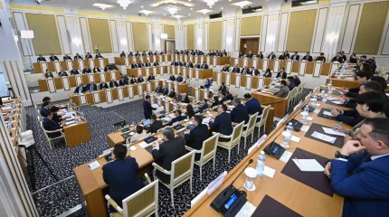 Конституциялық комиссияның келесі отырысы бүгін 16:00-де өтеді