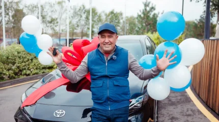 «Поверю, когда возьму ключи в руки»: житель Шымкента выиграл новый автомобиль