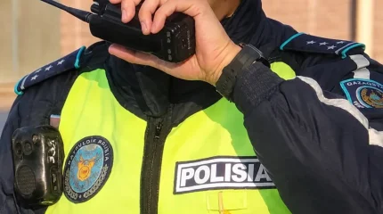 Балалар алаңында ішімдік ішкен