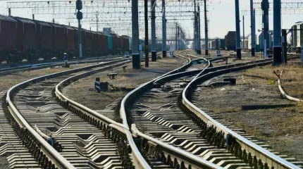 Пропан газы тиелген теміржол цистерналары рельстен шығып кетті