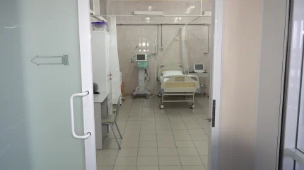 Астанада ер адамның үстіне шатырдан қалың қар құлады