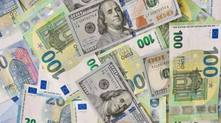 Курс тенге на 4 февраля 2026: официальный курс от Нацбанка и предложения обменников