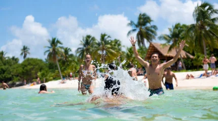 Таиланд предупреждает туристов: аномальная жара до +43°C ожидается весной 2026 года