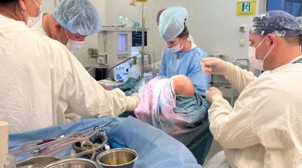 Таразда алғаш рет балаға бас сүйек жіктерінің ерте бітуіне байланысты күрделі операция жасалды