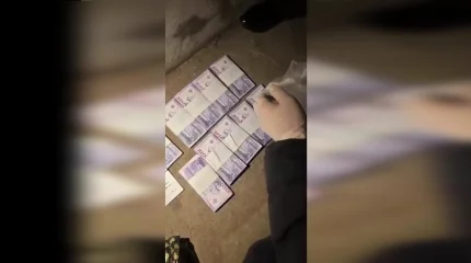 Шымкентте кәсіпкерден 20 милллион теңге бопсалаған