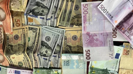 Курс доллара вырос в Казахстане: данные Нацбанка и обменников на 10 февраля