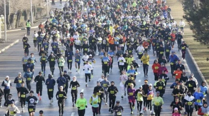 2 500 бегунов из 22 стран открыли спортивный сезон в Алматы