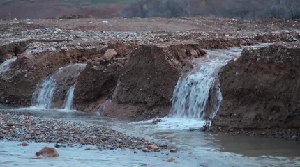 Шымкентте 2,7 млрд теңгеге салынған бөгеттің бір бөлігі бүлінді