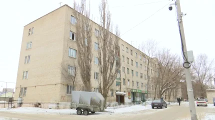 Ақтөбеде өткен ғасырда салынған жатақхананың жағдайы тұрғындарды алаңдатып отыр