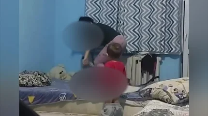 Привязала ребенка к батарее и избила: жительницу Жаркента признали невменяемой