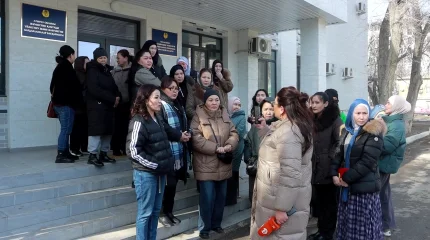 Атырауда ерекше бала тәрбиелеп отырған аналар шағымданды