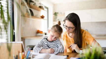 650 мыңнан астам ата-ана педагогикалық қолдау орталықтарында оқудан өтті