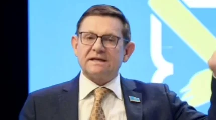 Новая Конституция - это документ будущего: депутат Сергей Пономарев