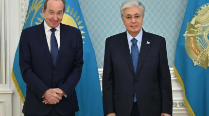 Президент Air Astana компаниясының директорымен кездесті