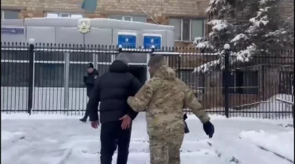 Бриллианты норковая шуба и ноутбук - в Караганде задержали банду воров