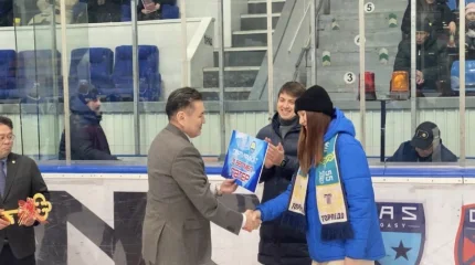 Чемпионке Сурдлимпиады Фаине Мейрмановой вручили ключи от квартиры