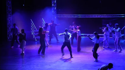 Столичным школьникам представили спектакль "Соңғы аялдама"