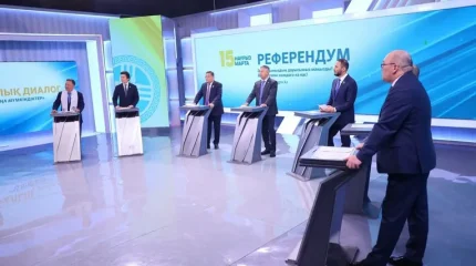 Доходы от недр, партийные списки и человекоцентричность: о чем спорят депутаты на конституционных дебатах в Астане