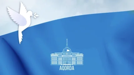 Токаев поздравил казахстанцев с Днем благодарности