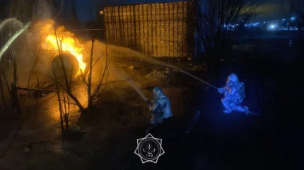 Взрыв на АГЗС в Актобе: пожарные предотвратили повторную детонацию (ВИДЕО)