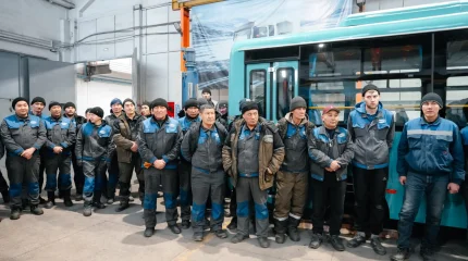 Интересы трудящихся – в центре внимания: коллектив «СемАЗ» единогласно поддержал новую Конституцию