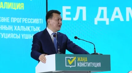 Мемлекеттік кеңесші Е. Қарин бастаған «Әділетті және прогрессивті Қазақстанның халықтық Конституциясы үшін!» коалициясының өкілдері Абай облысының жұртшылығымен кездесті