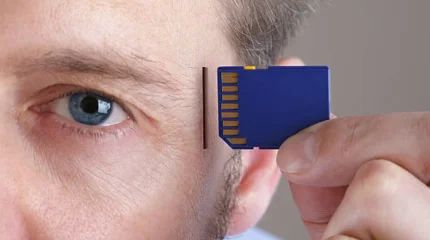 АҚШ адамдарды мәжбүрлеп чиптеуге тыйым салуды қарастырып жатыр