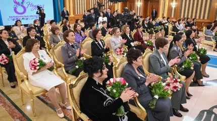 Мемлекеттік наградалар табысталды