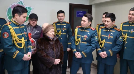 Ұландықтар еңбек ардагерлерін Халықаралық әйелдер күнімен құттықтады