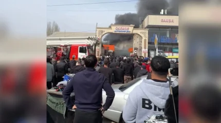 Шымкентте автокөлік жөндеу ғимараты өртенді