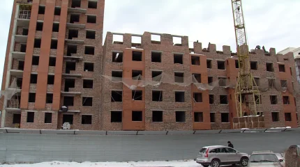 Строят больше, жалуются чаще: правительство ужесточает контроль за застройщиками