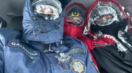 Қарағанды облысында ТЖМ қызметкерлері қар құрсауынан 407 адамды құтқарды