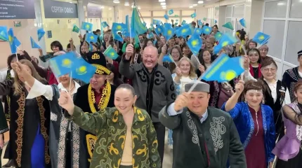 Прийти на референдум в национальной одежде: в ВКО запустили необычный челлендж