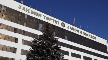 БҚО-да 16-дағы қызды зорлады деген күдікпен 68 жастағы шенеунік қамалды