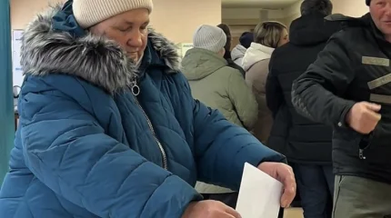 Всем коллективом проголосовали сотрудники молочно-товарной фермы в Костанайской области