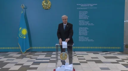 Президент Қасым-Жомарт Тоқаев республикалық референдумда дауыс берді