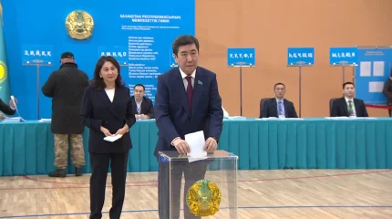 "Бүгін біз еліміздің және халқымыздың болашағын айқындап жатырмыз", – Е.Қошанов