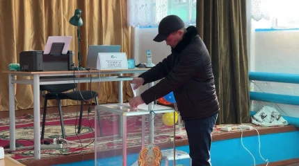 Члены самой образцовой семьи региона проголосовали на Референдуме в СКО