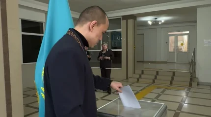 Известная семья спортсменов- супруги Батырбаевы - отдали свой голос в Костанайской области