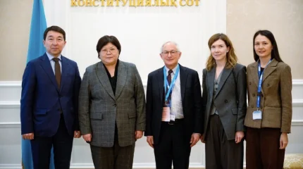 В Конституционном суде прошли встречи с международными наблюдателями референдума