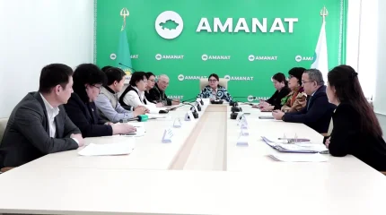 Вопросы очерёдности на жильё и трудоустройства обсудили члены партии «AMANAT» в Уральске