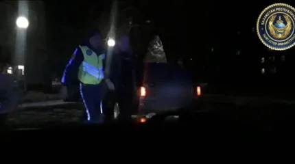 Қарағандыда көлік басқару құқығынан айырылған мас жүргізуші ұсталды