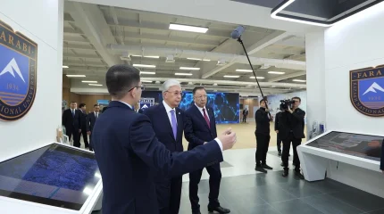 Президент Қазақ ұлттық университетінің ғылыми әлеуетімен танысты