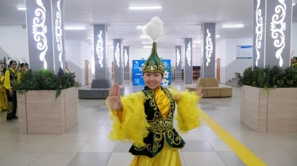 20 тысяч школьников исполнили «Қара жорға» в Павлодарской области