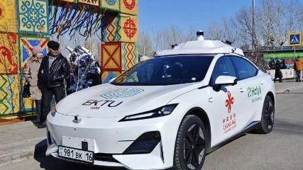 Беспилотный автомобиль испытали во время Digital Nauryz в Астане