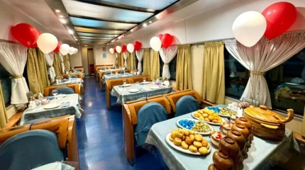 Ұлттық нақышта безендірілген пойыздар жолға шықты